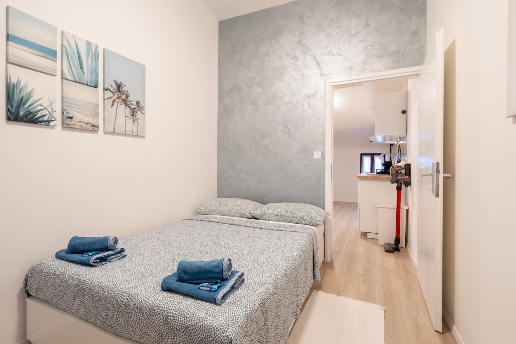 Loft With 2 Bedrooms - Historical District ロヴィニ エクステリア 写真