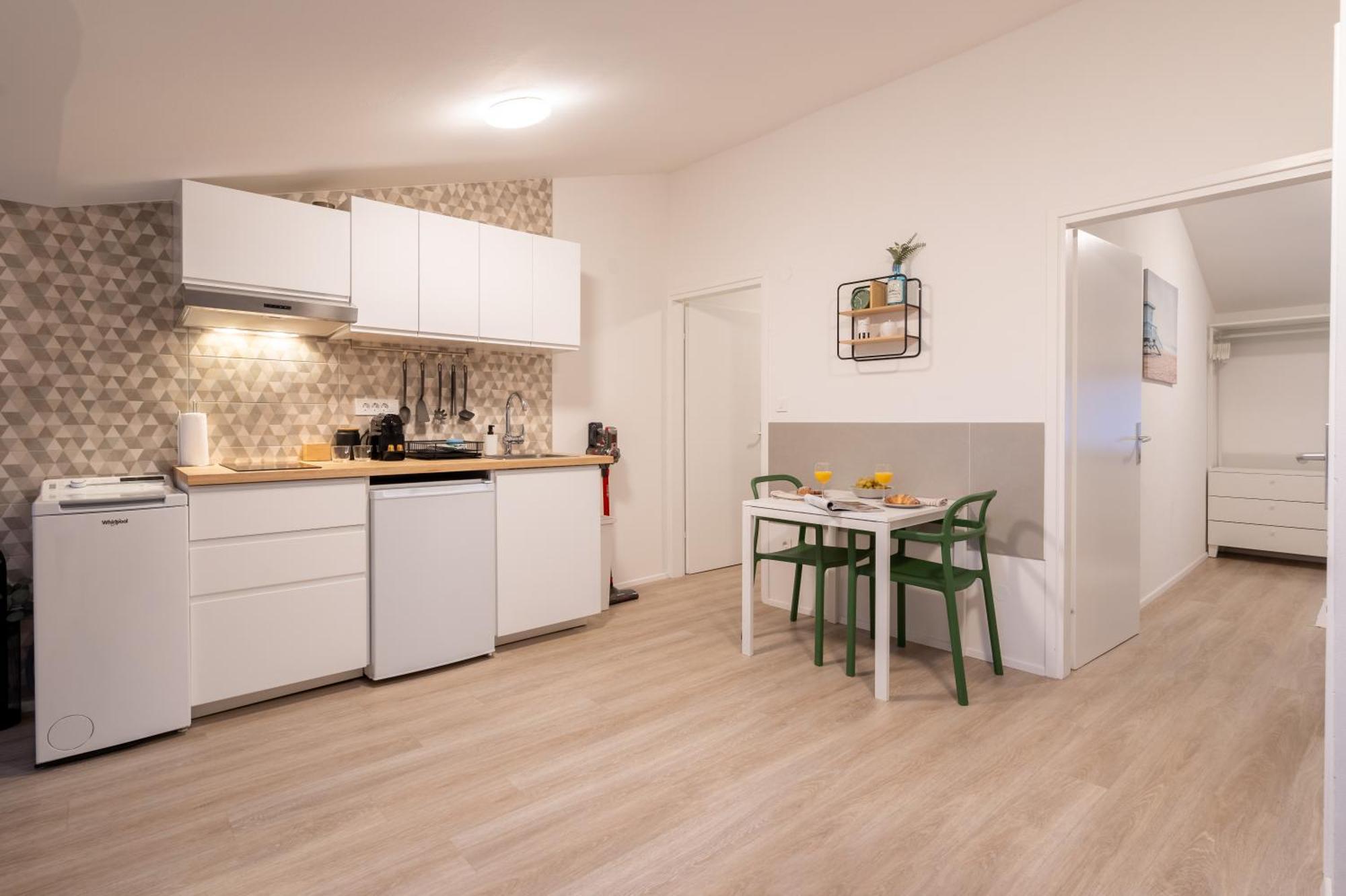 Loft With 2 Bedrooms - Historical District ロヴィニ エクステリア 写真