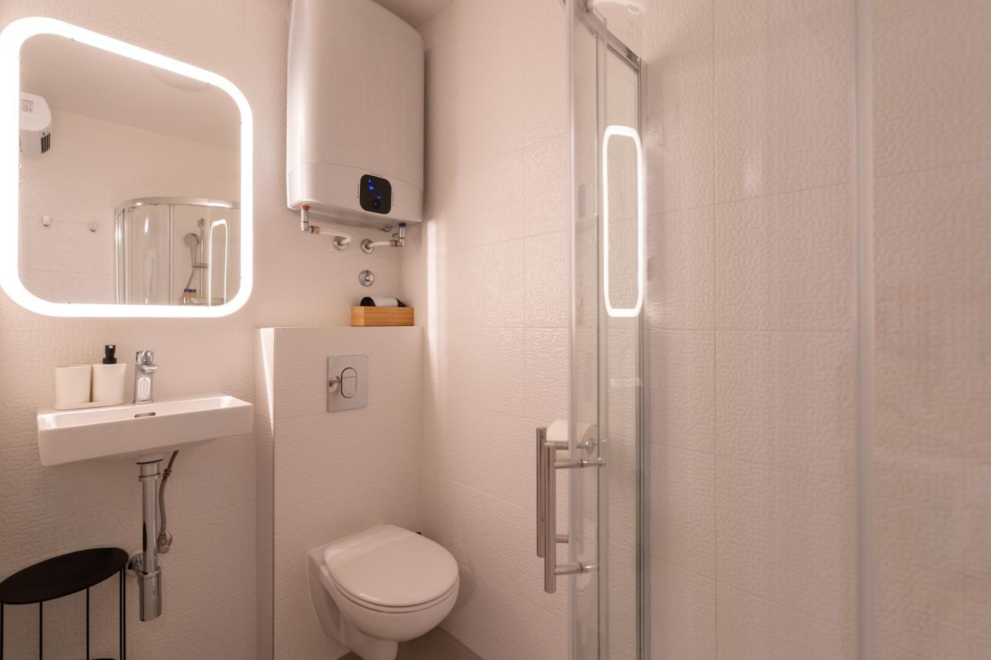 Loft With 2 Bedrooms - Historical District ロヴィニ エクステリア 写真